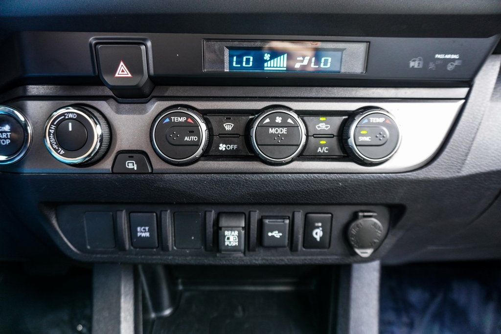 2023 Toyota Tacoma 4x4 TRD Double Cab V6 photo 35
