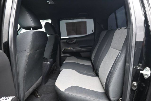2023 Toyota Tacoma 4WD TRD Off Road Double Cab 5' Bed V6 Automatic - 23080075 - 10