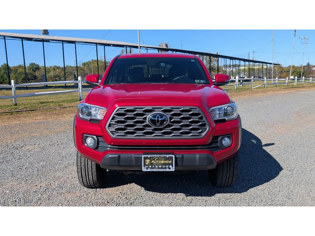 2023 Toyota Tacoma TRD Double Cab V6 photo 2