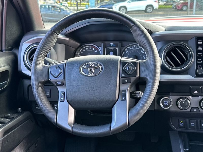 2023 Toyota Tacoma 4WD TRD Pro Double Cab 5' Bed V6 Automatic - 23021911 - 16