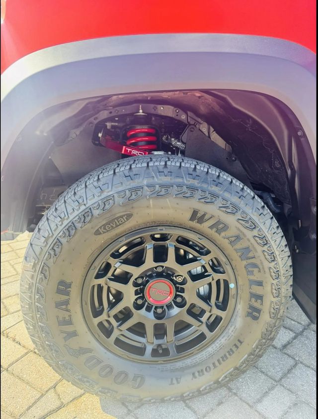 2023 Toyota Tacoma 4WD TRD Pro Double Cab 5' Bed V6 Automatic - 22938499 - 24