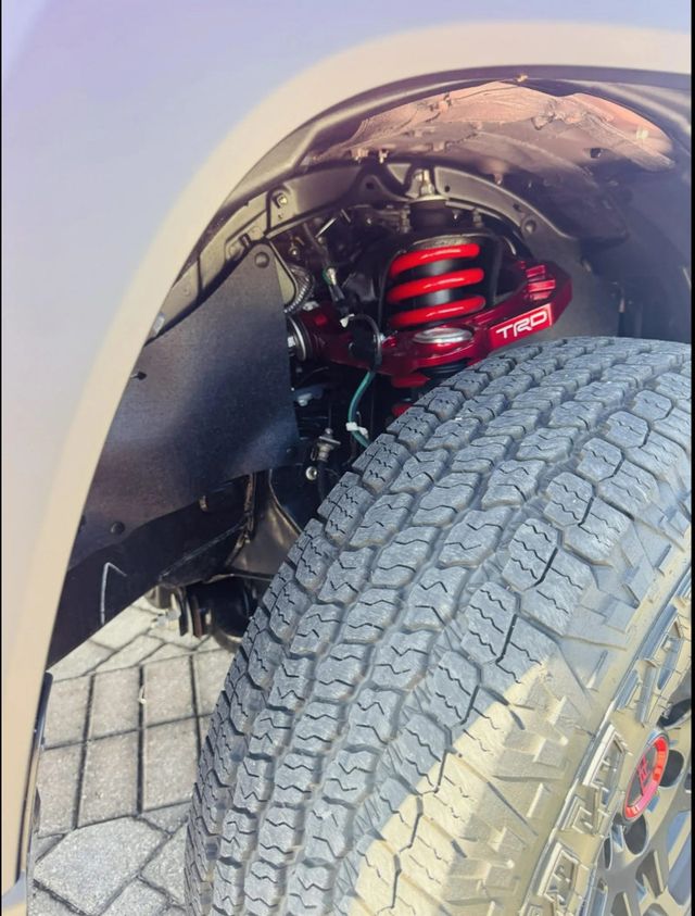 2023 Toyota Tacoma 4WD TRD Pro Double Cab 5' Bed V6 Automatic - 22938499 - 28