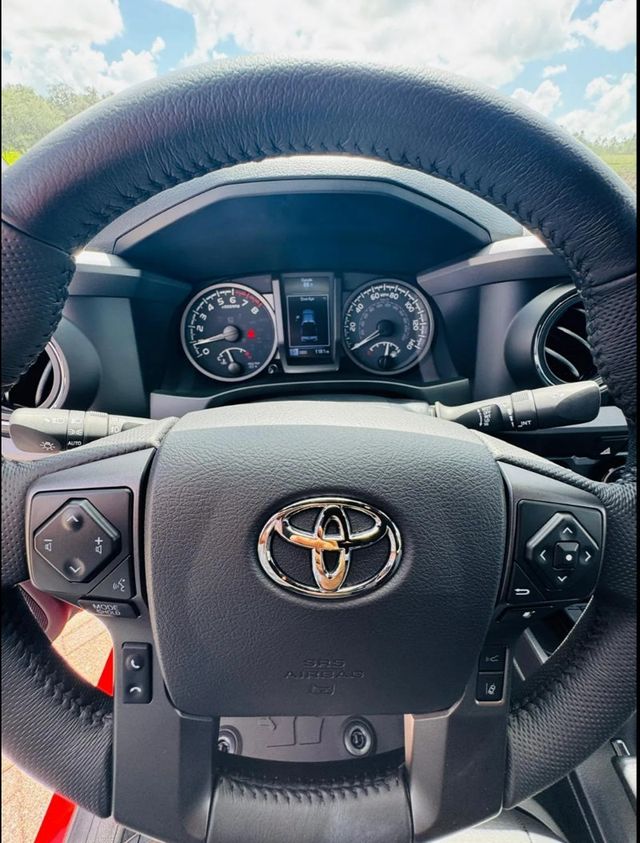 2023 Toyota Tacoma 4WD TRD Pro Double Cab 5' Bed V6 Automatic - 22938499 - 35