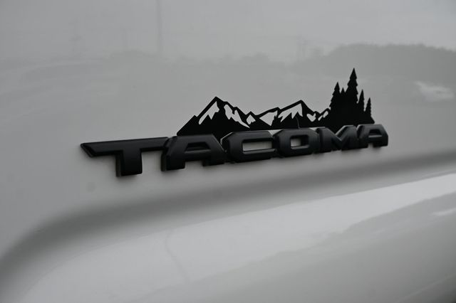 2023 Toyota Tacoma 4WD TRD Sport Double Cab 4X4  - 23011039 - 12