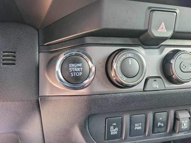 2023 Toyota Tacoma 4WD TRD Sport Double Cab 5' Bed V6 Automatic - 23044566 - 9