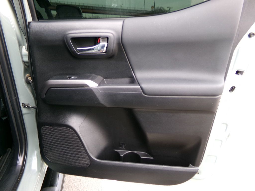 2023 Toyota Tacoma 4WD TRD Sport Double Cab 5' Bed V6 Automatic - 22977730 - 13