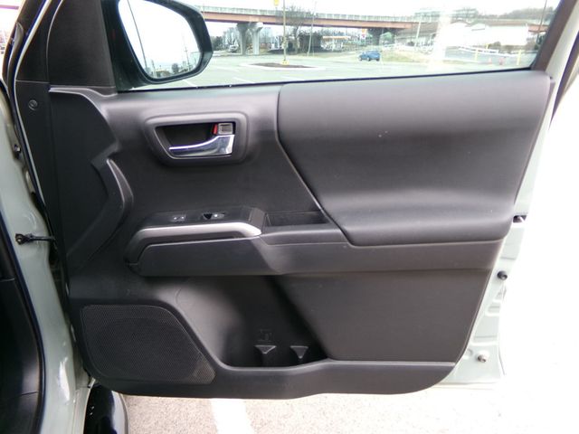 2023 Toyota Tacoma 4WD TRD Sport Double Cab 5' Bed V6 Automatic - 22977730 - 14