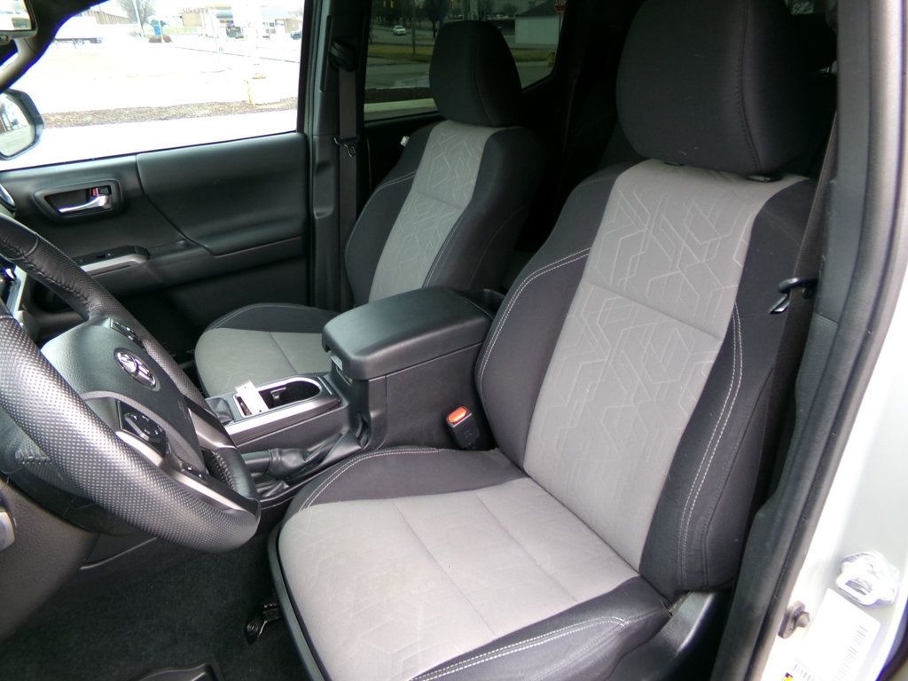 2023 Toyota Tacoma 4WD TRD Sport Double Cab 5' Bed V6 Automatic - 22977730 - 8