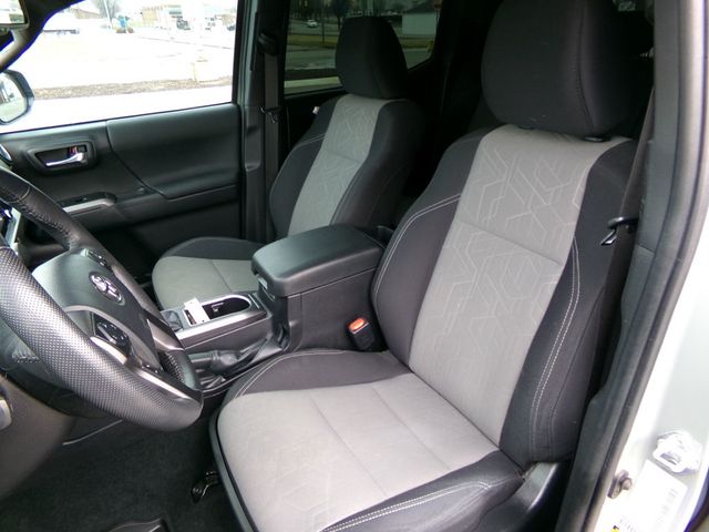 2023 Toyota Tacoma 4WD TRD Sport Double Cab 5' Bed V6 Automatic - 22977730 - 8