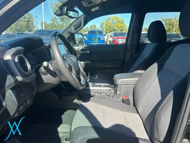 2023 Toyota Tacoma Double Cab TRD Off-Road Pickup 4D 5 ft - 23097858 - 10