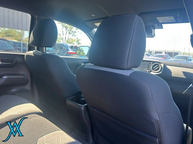 2023 Toyota Tacoma Double Cab TRD Off-Road Pickup 4D 5 ft - 23097858 - 21