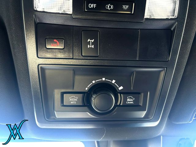 2023 Toyota Tacoma Double Cab TRD Off-Road Pickup 4D 5 ft - 23097858 - 38