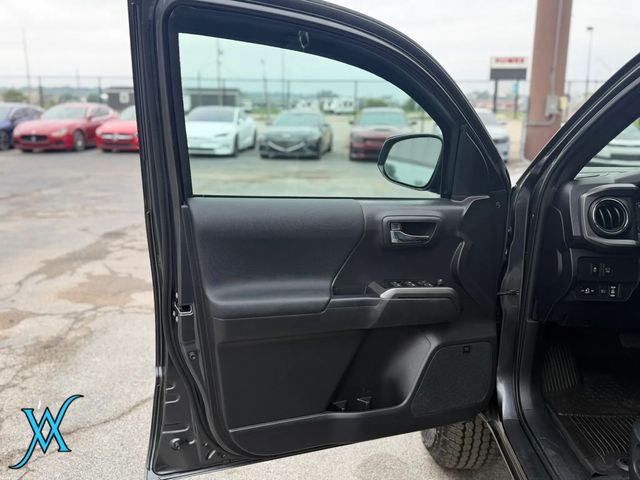2023 Toyota Tacoma Double Cab TRD Off-Road Pickup 4D 6 ft - 23063099 - 10