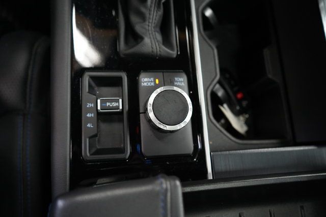 2023 Toyota Tundra Platinum - 23085273 - 30