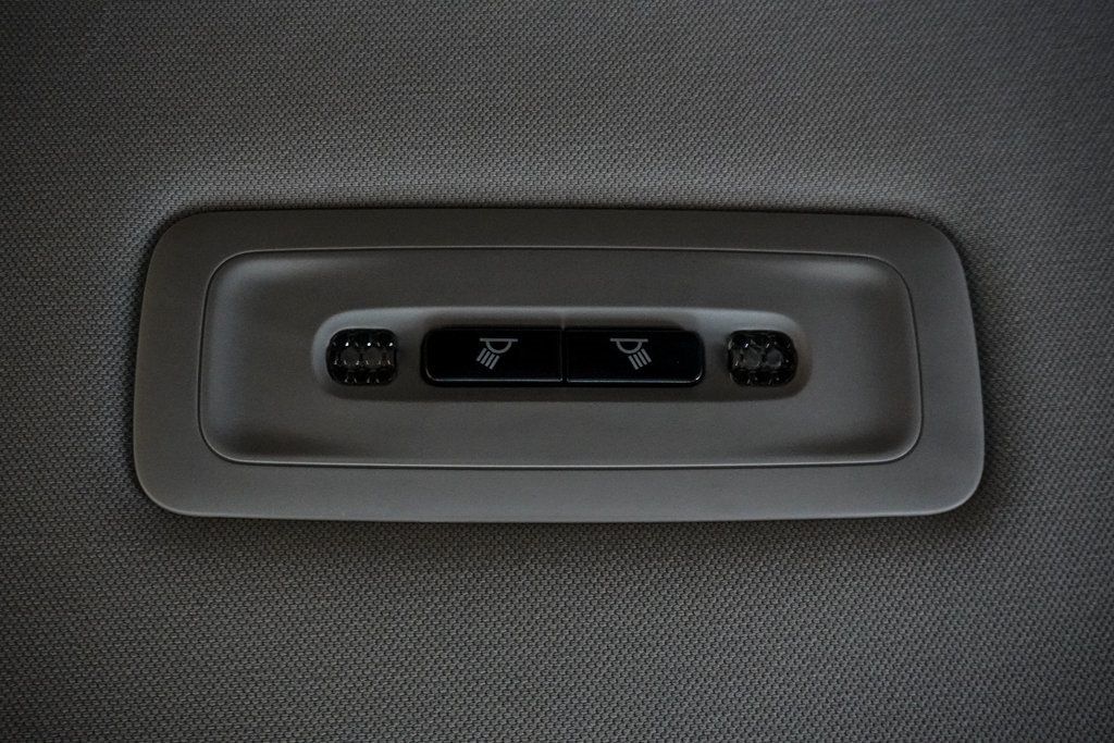 2023 Toyota Tundra SR5 photo 9