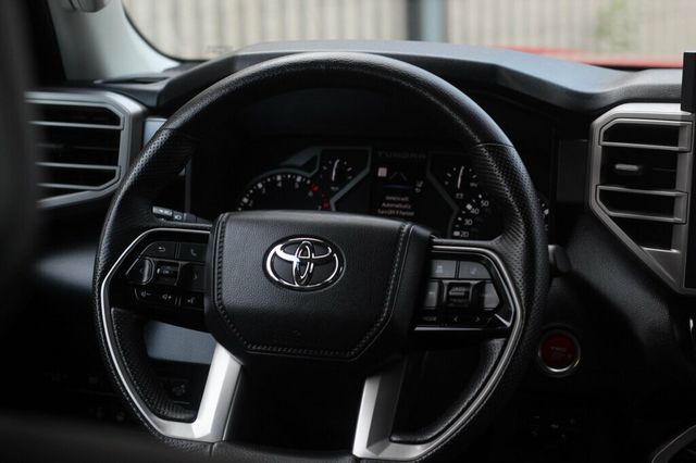 2023 Toyota Tundra 4WD 1 OWNER 4WD CREWMAX LOADED TRD SPORT PREMIUM, LEATHER 14' SCREEN - 23047448 - 28