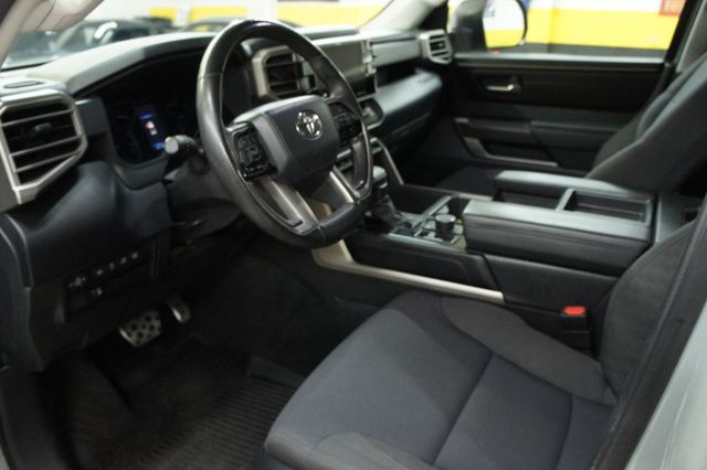 2023 Toyota Tundra 4WD 1-Owner, 4x4, Low Mileage, SR5 CrewMax 5.5" - 23032842 - 3