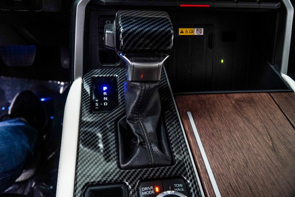 Toyota Tundra photo 22