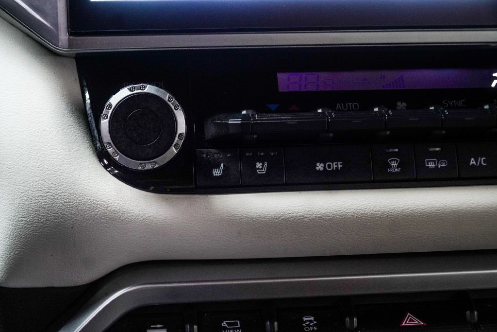 Toyota Tundra photo 25