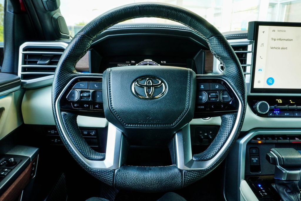 Toyota Tundra photo 15