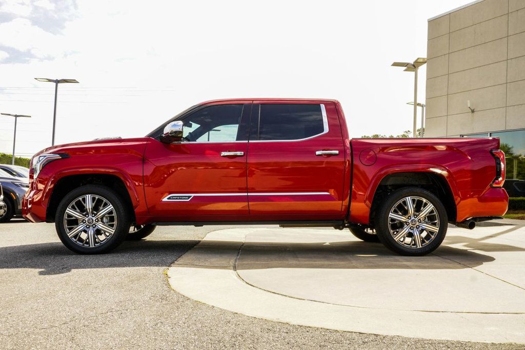 Toyota Tundra photo 9
