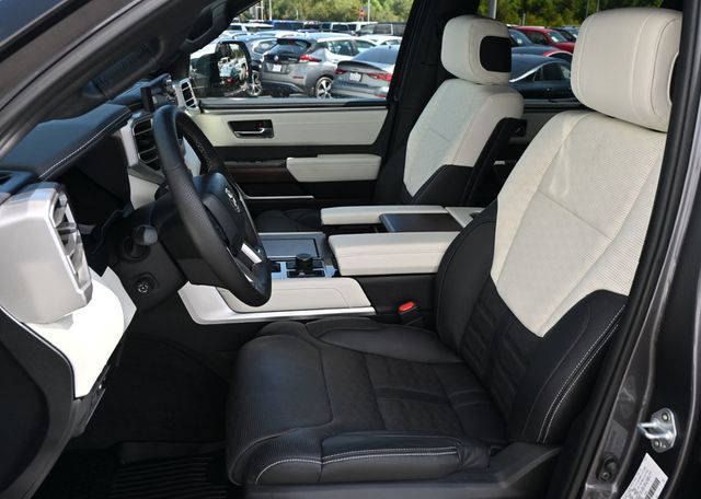 2023 Toyota Tundra 4WD Capstone Hybrid CrewMax 4X4 - 22915227 - 18