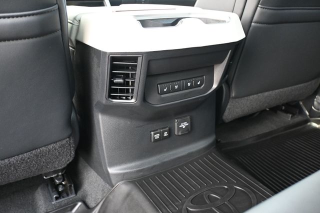 2023 Toyota Tundra 4WD Capstone Hybrid CrewMax 4X4 - 22915227 - 20