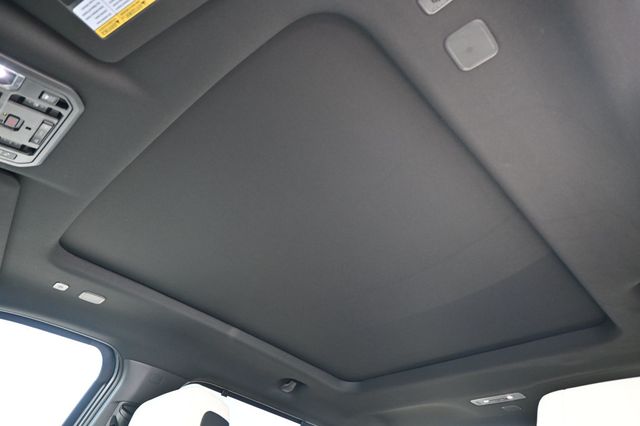 2023 Toyota Tundra 4WD Capstone Hybrid CrewMax 4X4 - 22915227 - 23