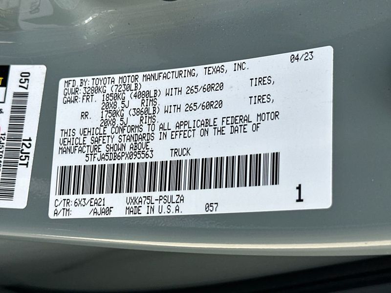 2023 Toyota Tundra 4WD Limited - 23055328 - 21