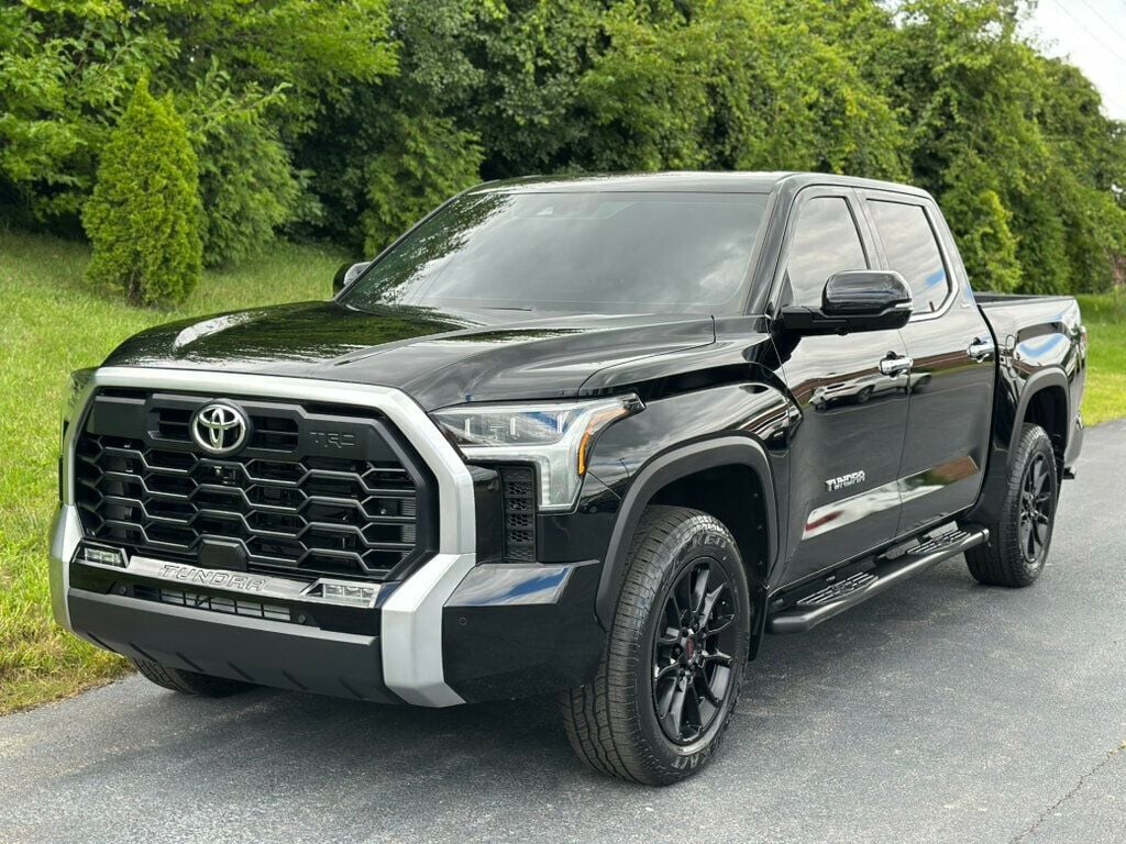2023 Toyota Tundra Limited CrewMax photo 2