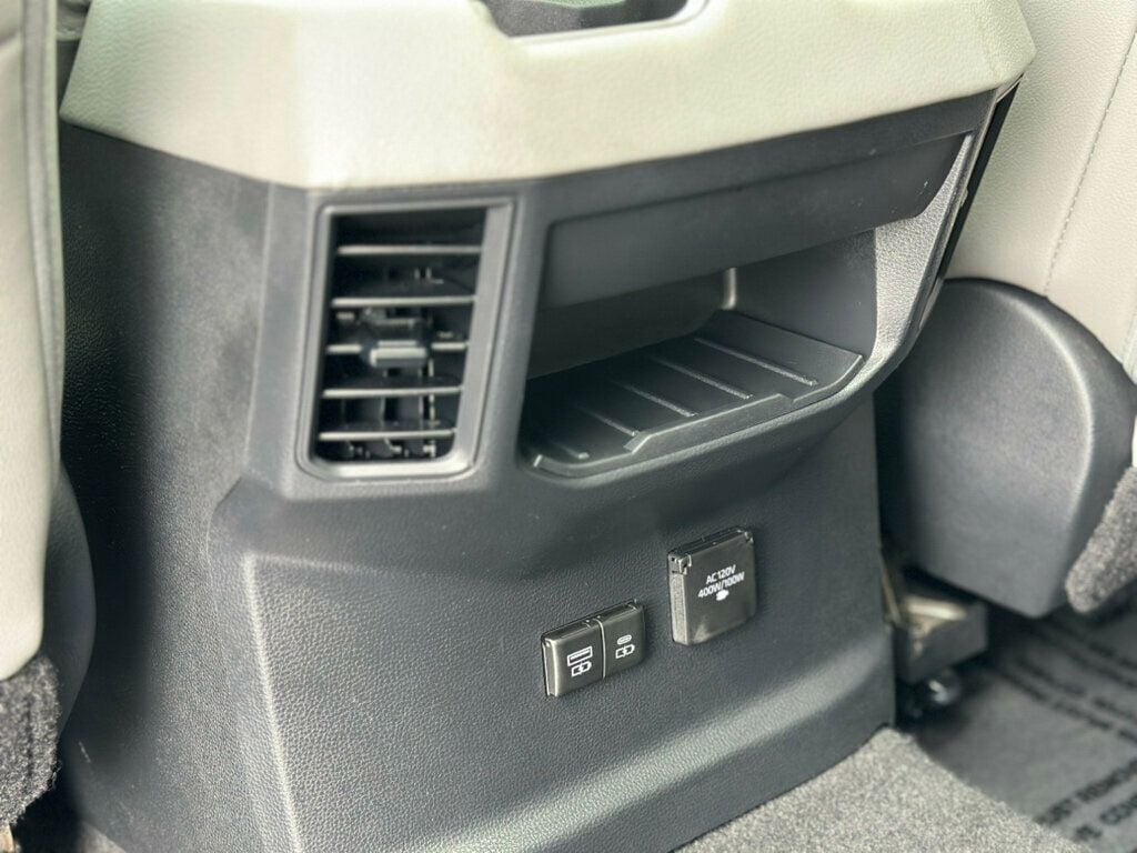 2023 Toyota Tundra Limited CrewMax photo 22