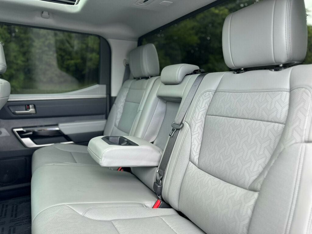 2023 Toyota Tundra Limited CrewMax photo 23