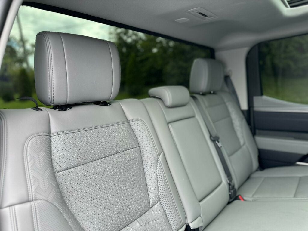 2023 Toyota Tundra Limited CrewMax photo 26