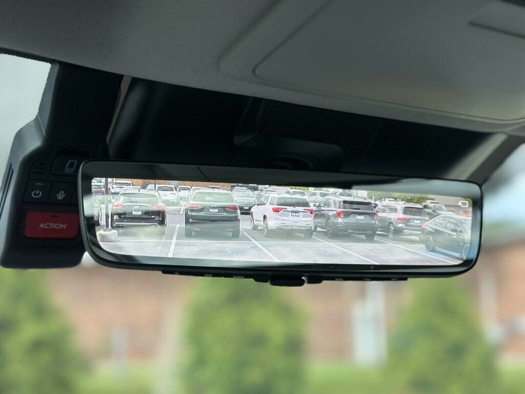 2023 Toyota Tundra Limited CrewMax photo 38
