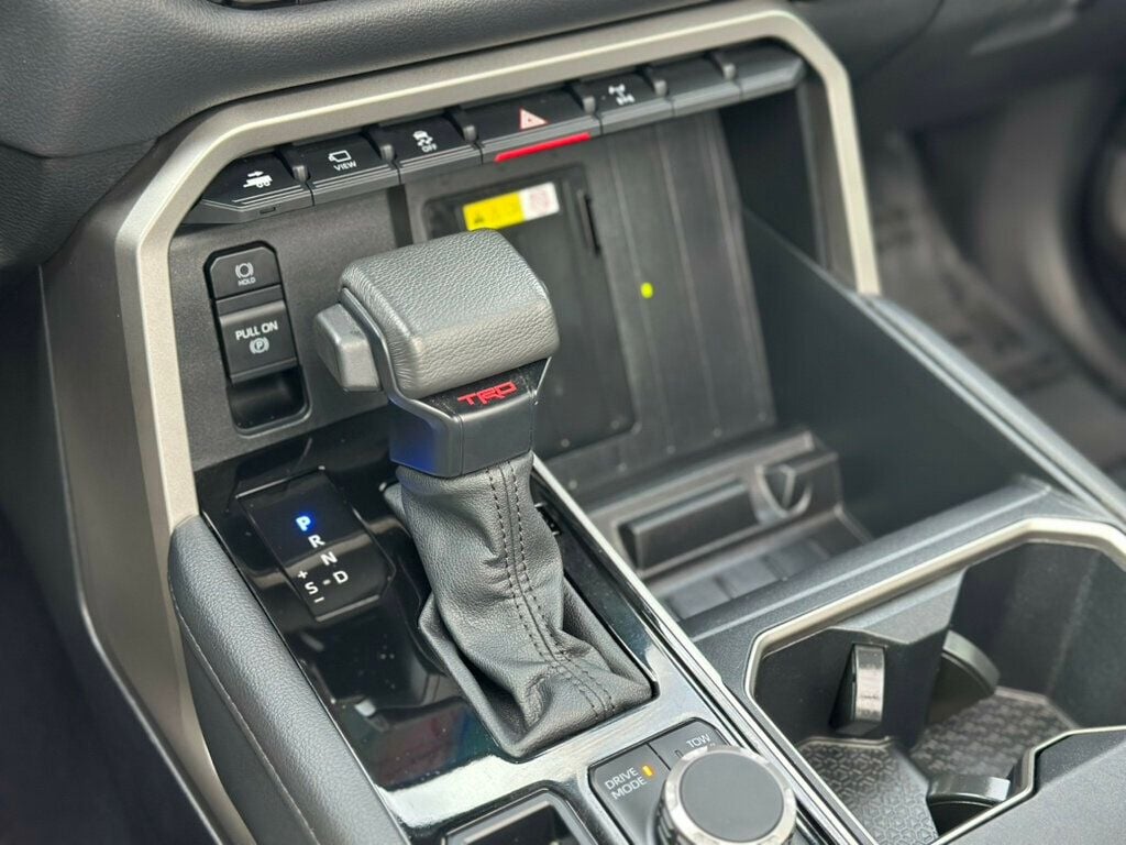 2023 Toyota Tundra Limited CrewMax photo 44