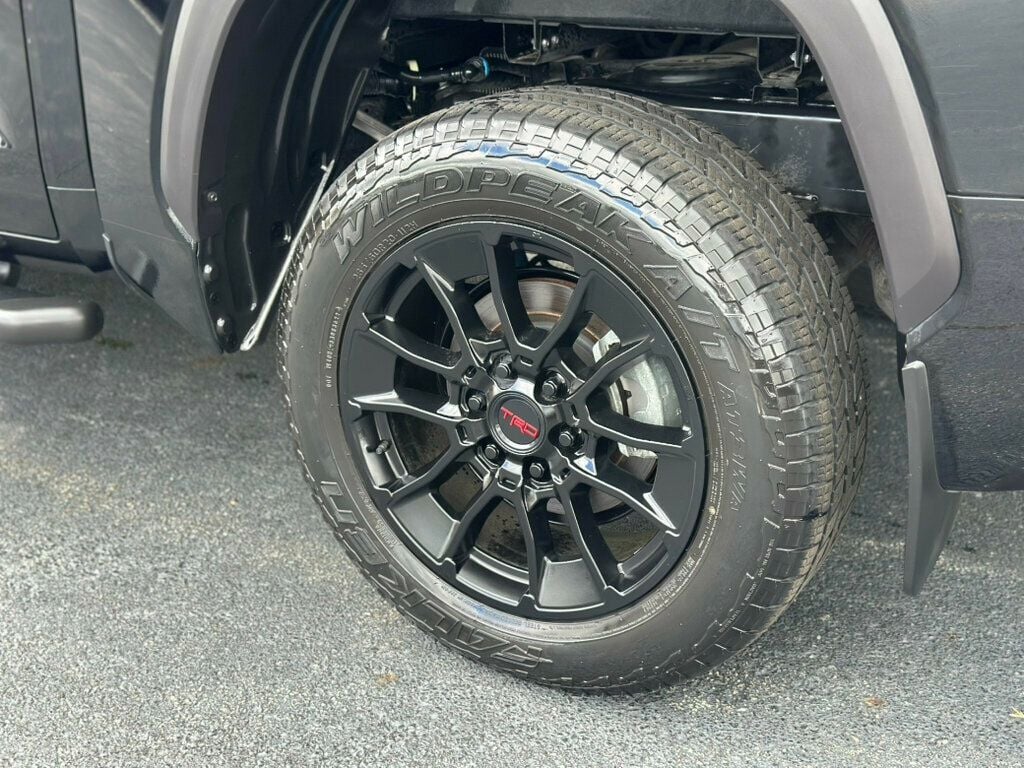2023 Toyota Tundra Limited CrewMax photo 6