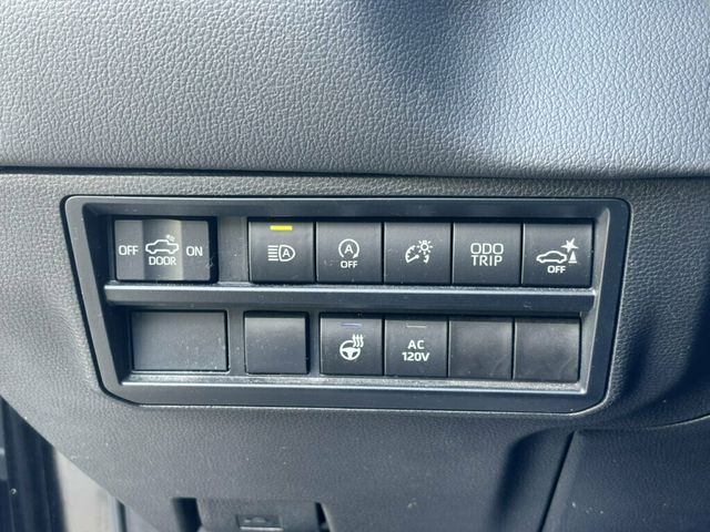 2023 Toyota Tundra 4WD Limited CrewMax 5.5' Bed 3.5L - 23095773 - 36