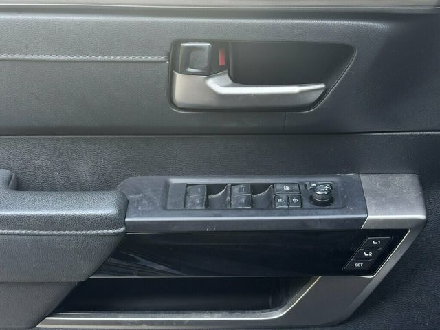 2023 Toyota Tundra 4WD Limited CrewMax 5.5' Bed 3.5L - 23095773 - 37