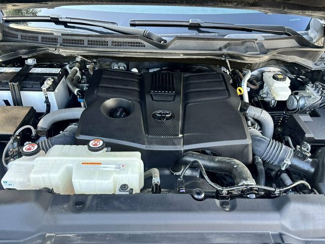 2023 Toyota Tundra 4WD Limited CrewMax 5.5' Bed 3.5L - 23095773 - 43