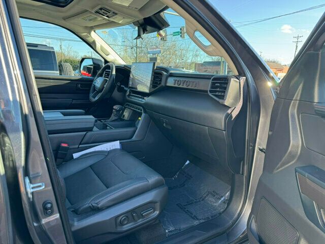 2023 Toyota Tundra 4WD LocalTrade/TRD-Pro/PanoramicRoof/BlindSpotMonitor/BackupCamera - 22733210 - 17