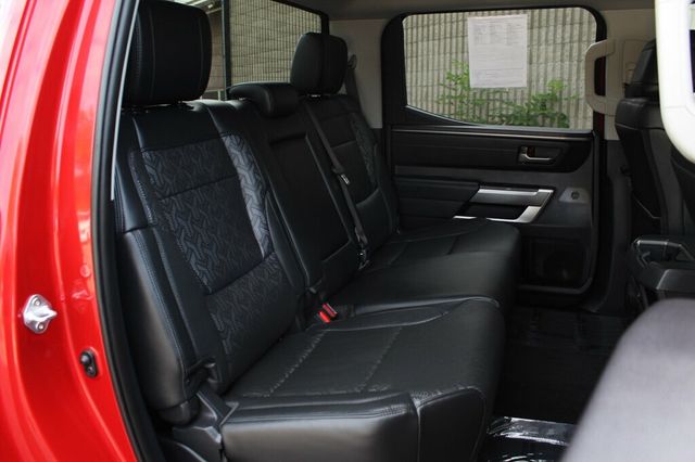 2023 Toyota Tundra 4WD ONE OWNER 4WD SR5 CREWMAX W/ TRD SPORT PKG, LEATHER, 14' SCREEN - 23047448 - 10