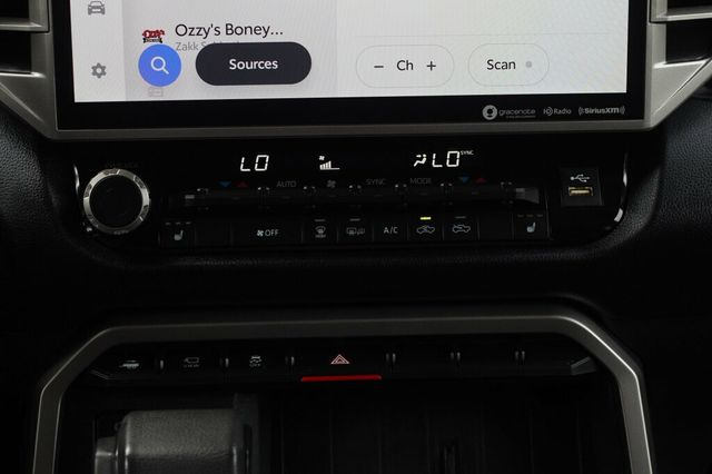 2023 Toyota Tundra 4WD ONE OWNER 4WD SR5 CREWMAX W/ TRD SPORT PKG, LEATHER, 14' SCREEN - 23047448 - 14