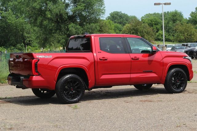 2023 Toyota Tundra 4WD ONE OWNER 4WD SR5 CREWMAX W/ TRD SPORT PKG, LEATHER, 14' SCREEN - 23047448 - 2