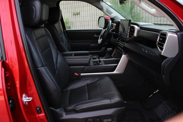 2023 Toyota Tundra 4WD ONE OWNER 4WD SR5 CREWMAX W/ TRD SPORT PKG, LEATHER, 14' SCREEN - 23047448 - 6