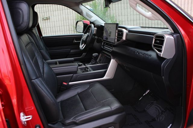 2023 Toyota Tundra 4WD ONE OWNER 4WD SR5 CREWMAX W/ TRD SPORT PKG, LEATHER, 14' SCREEN - 23047448 - 7