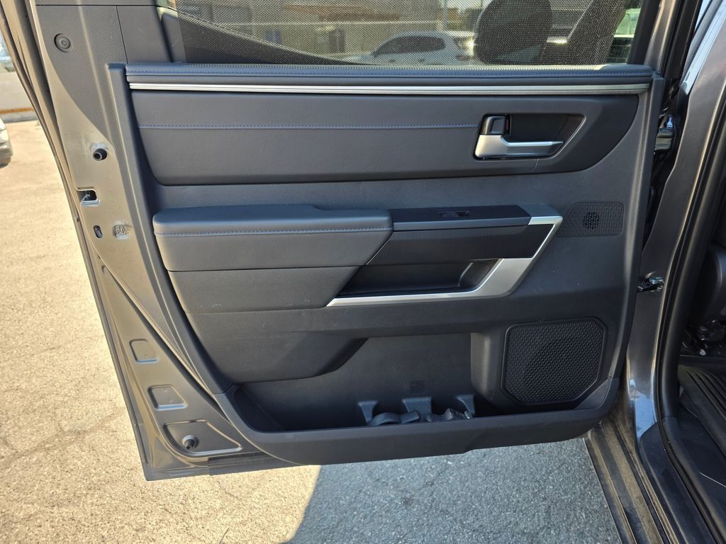 2023 Toyota Tundra 4WD Platinum - 23001030 - 14