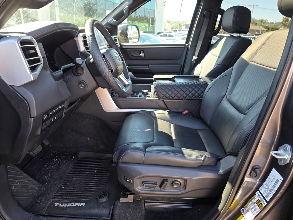 2023 Toyota Tundra 4WD Platinum - 23001030 - 8