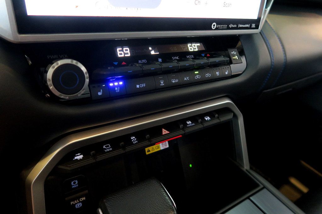 2023 Toyota Tundra 4WD Platinum CrewMax 5.5' Bed 3.5L - 23068546 - 18