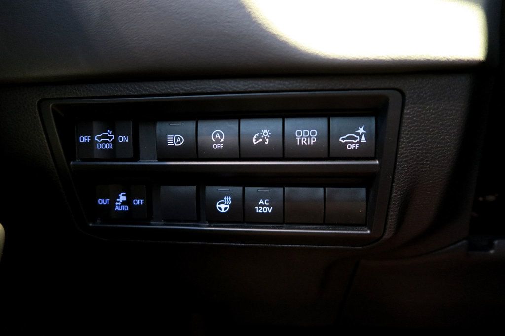 2023 Toyota Tundra 4WD Platinum CrewMax 5.5' Bed 3.5L - 23068546 - 32