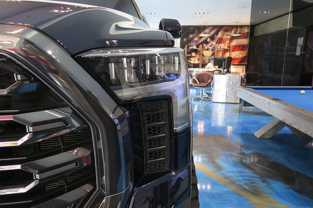 2023 Toyota Tundra 4WD Platinum CrewMax 5.5' Bed 3.5L - 23068546 - 42